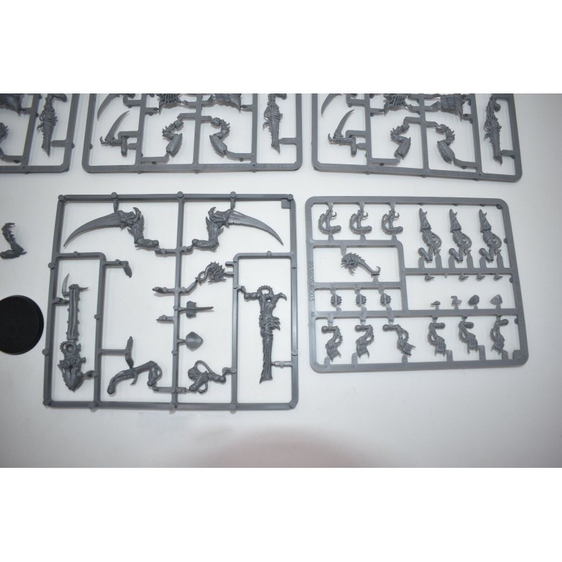 Tyranid warriors v8 box