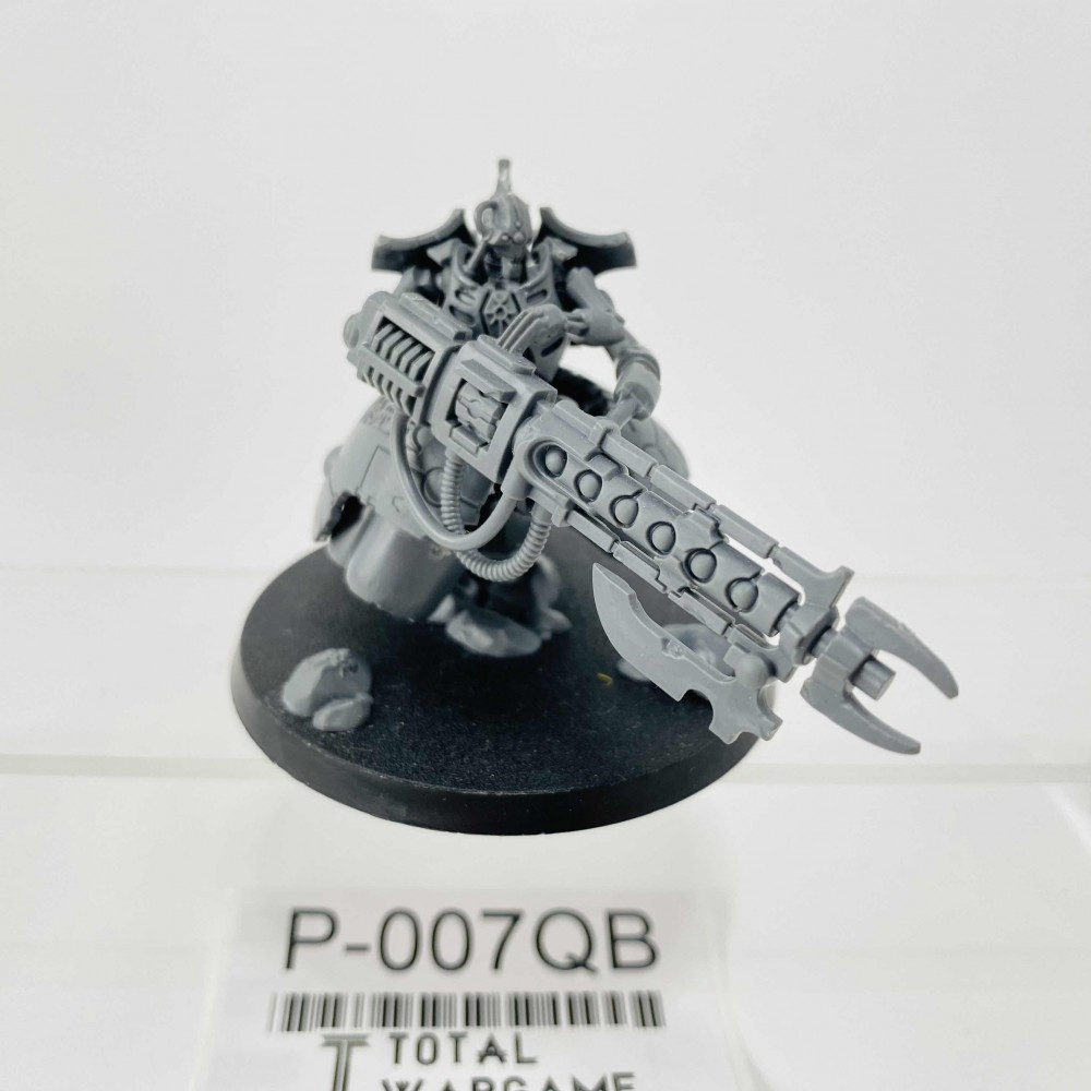 Lokhust heavy destroyer