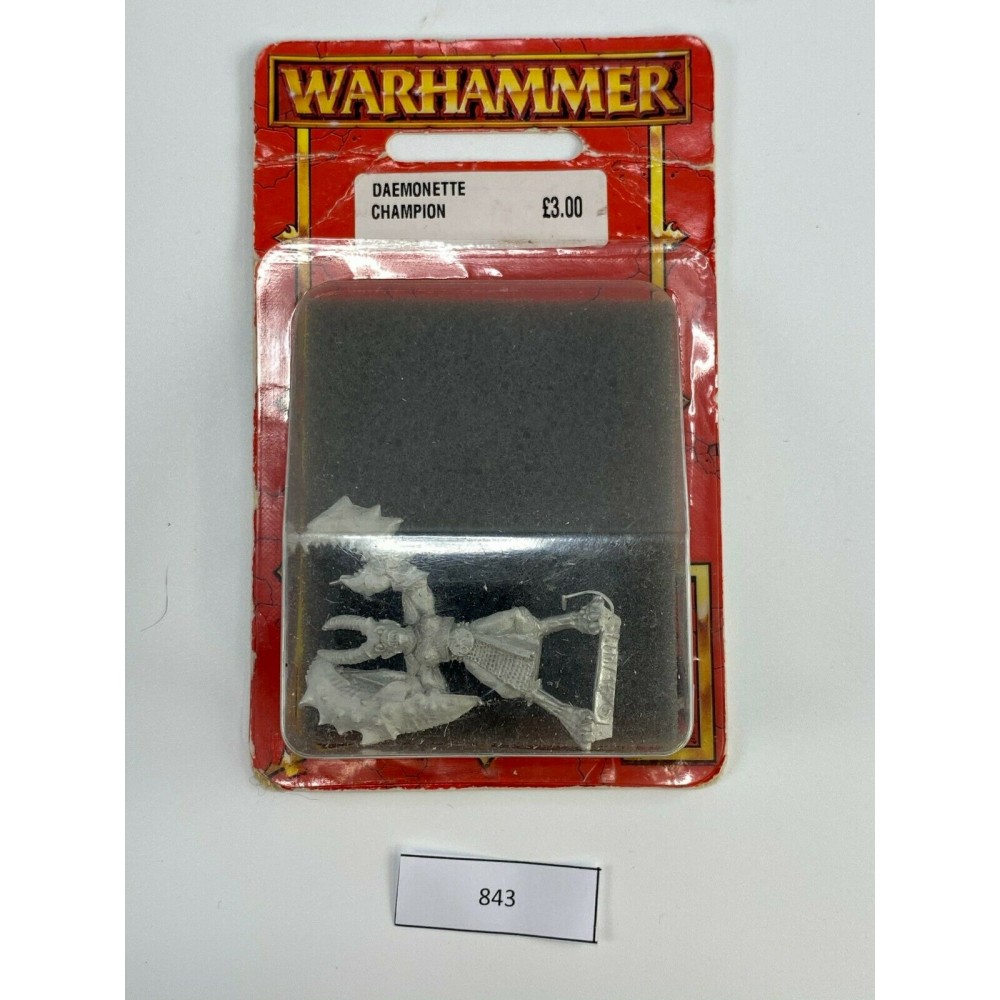 Championne démonette sous blister