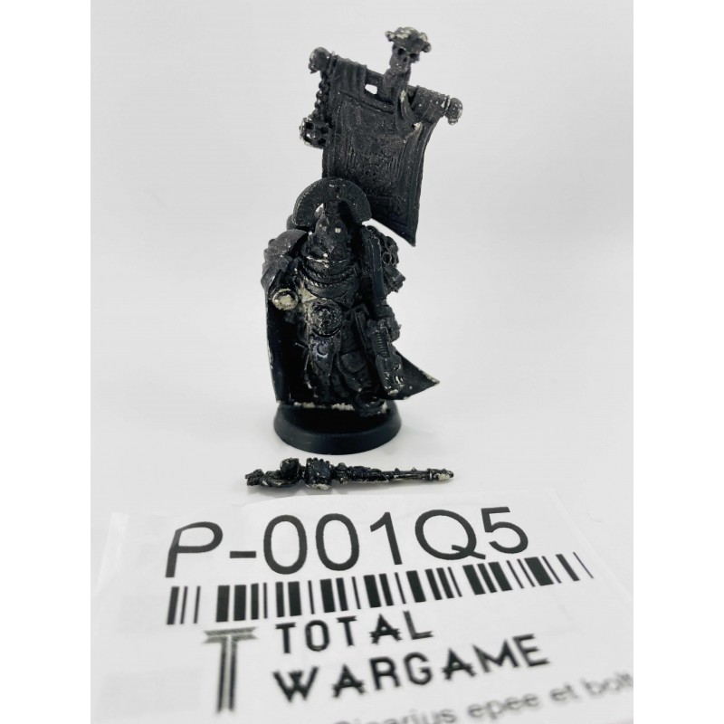 Capitaine Sicarius épée et bolter