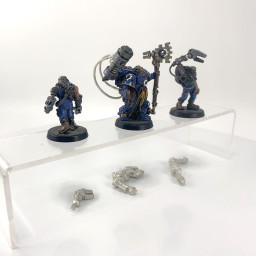 Techmarine & 2 servitors conversion