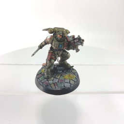 Lieutenant Primaris en Armure Phobos