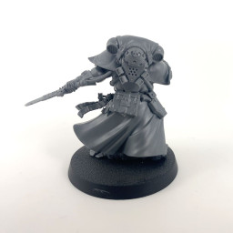 Primaris Librarian in Phobos armour