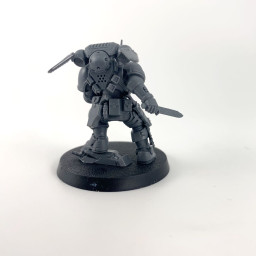 Lieutenant Primaris en Armure Phobos