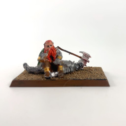 Gimli on dead Uruk-Haï