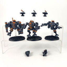 XV8 Crisis battlesuit