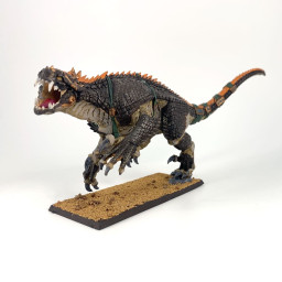 Saurus Oldblood sur Carnosaure