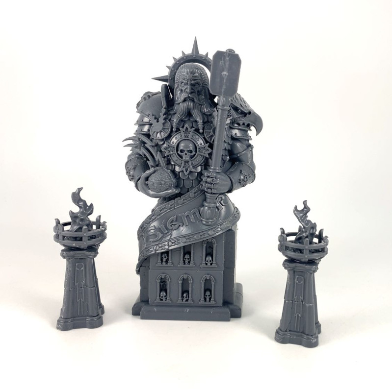 Fallen Sigmar Statue