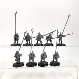 Pikes Uruk-hai warriors