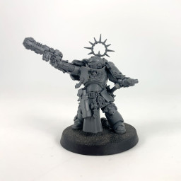 Space Marines Lieutenant With Storm Shield incomplet
