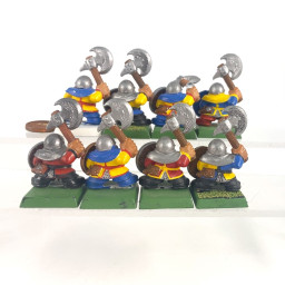 Dwarfs warriors