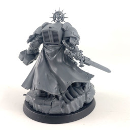 Captain in terminator armour 