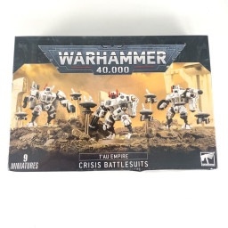 XV8 Crisis Battlesuit team...