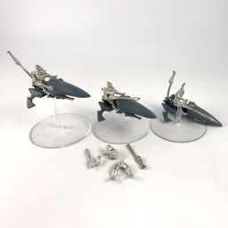 Lances étincelantes