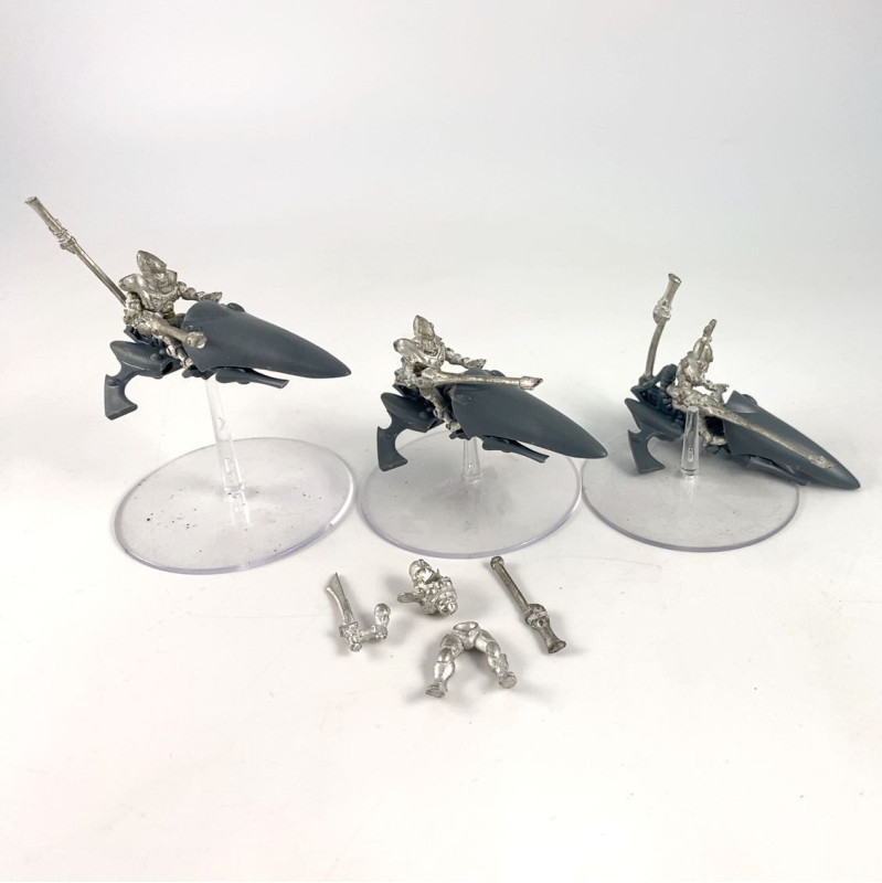 Lances étincelantes