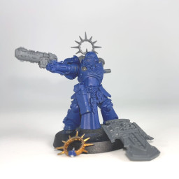 Space Marines Lieutenant With Storm Shield incomplet