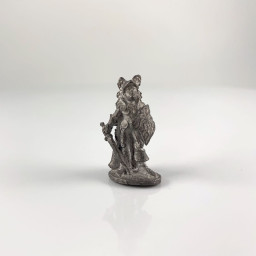 01-091a Elf Hero on Foot