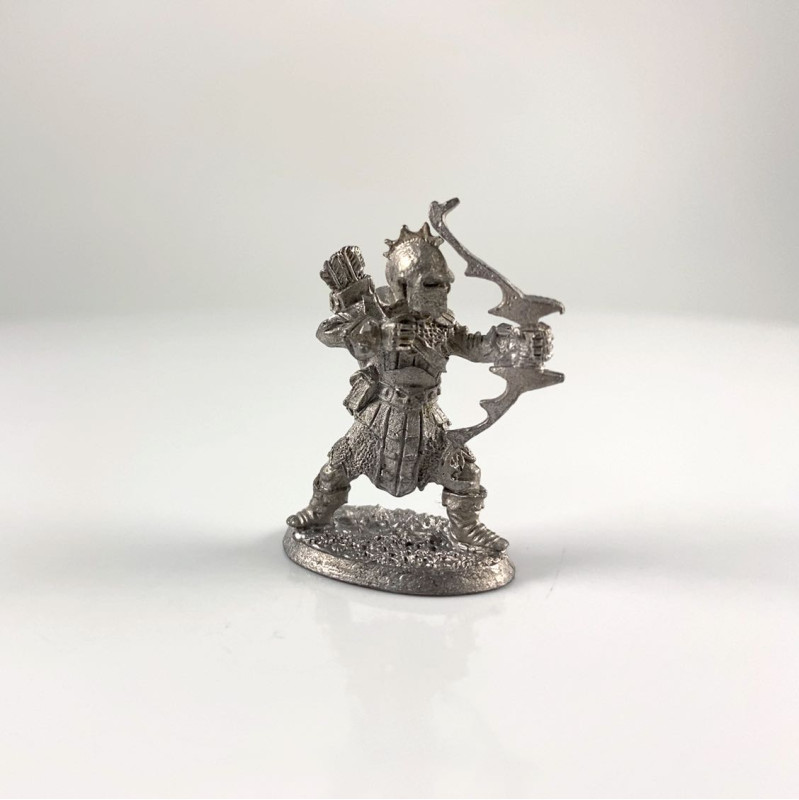 02-231b Chaos Archer with Spiked bow