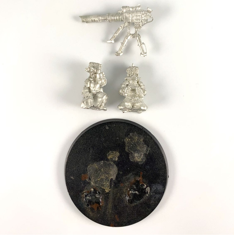 Vostroyan Lascannon Heavy Weapons Team