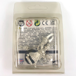 Commissar Yarrick blister