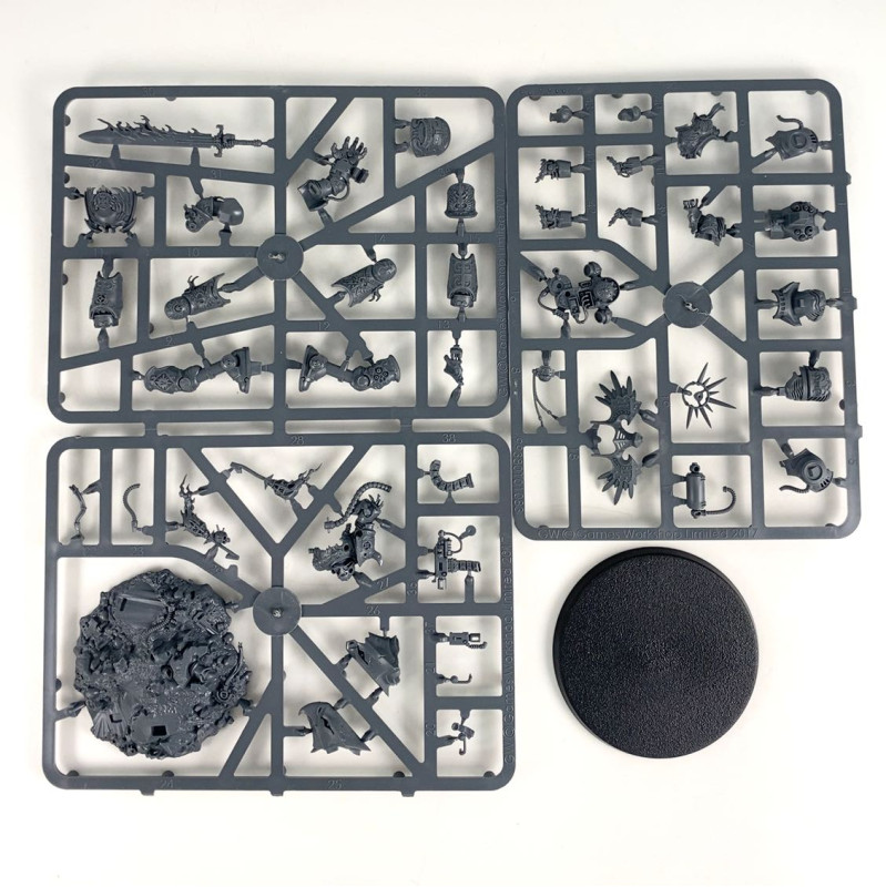 Ordo Xenos Lord Inquisitor Kyria Draxus