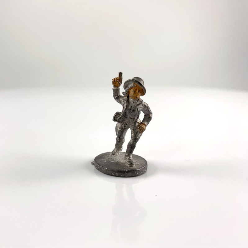 205 (b) Dame w. Pistol