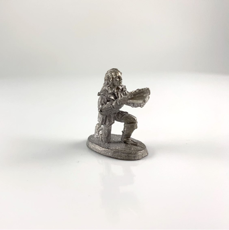 3002 (h) Elf Sinister w. Crossbow