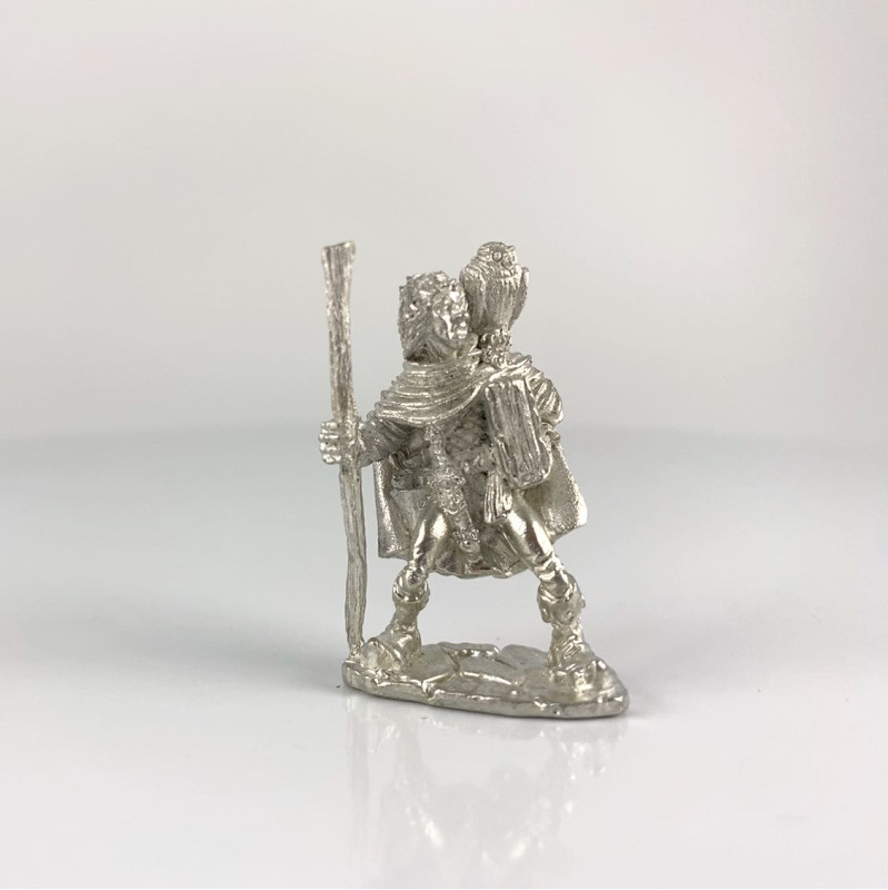 Aventurier Chercheur avec Hibou