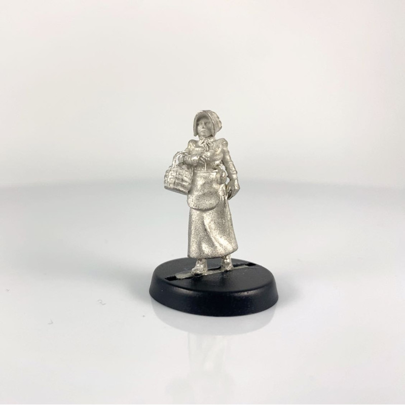 KnuckledusterMiniatures - O Gauge Sally