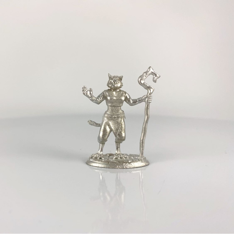 03927 - Mistveil Catfolk Sorceress