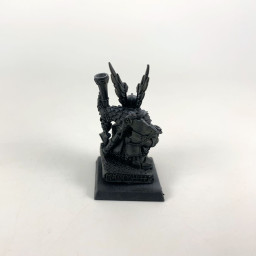 Dwarf Thane with Handgun on Oathstone