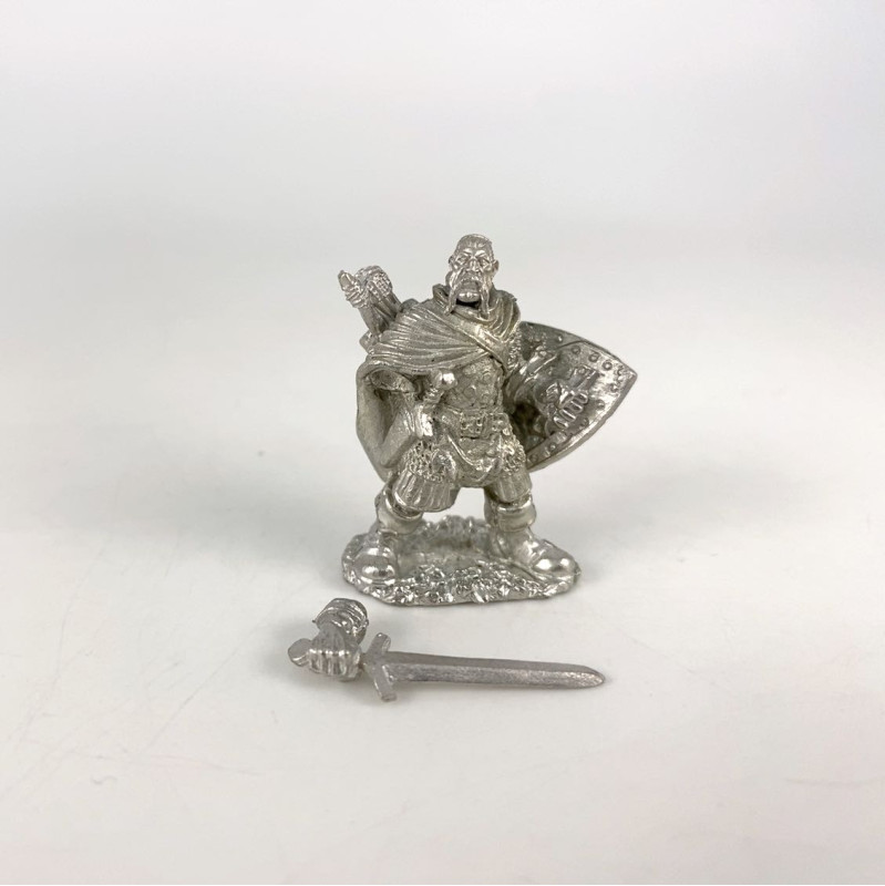 03201 - Damian Helthorne Bandit