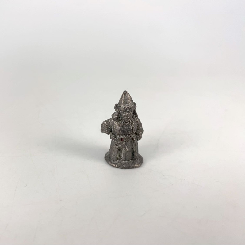 SS2 Queen Asabelle Dragonsmiter