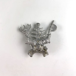 Chaos dwarf sorcerer on Lammasu