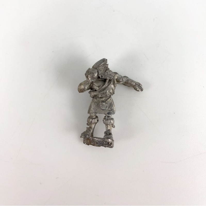 LE8 (b) Clansman w. Shot