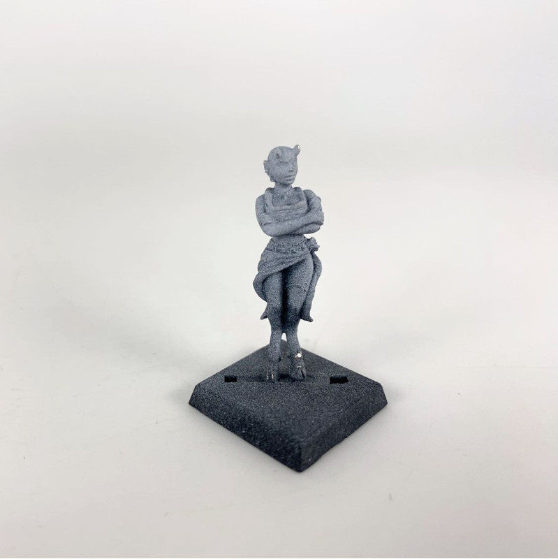 Center Stage Miniatures - Forlarren