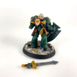 Lieutenant avec épée...