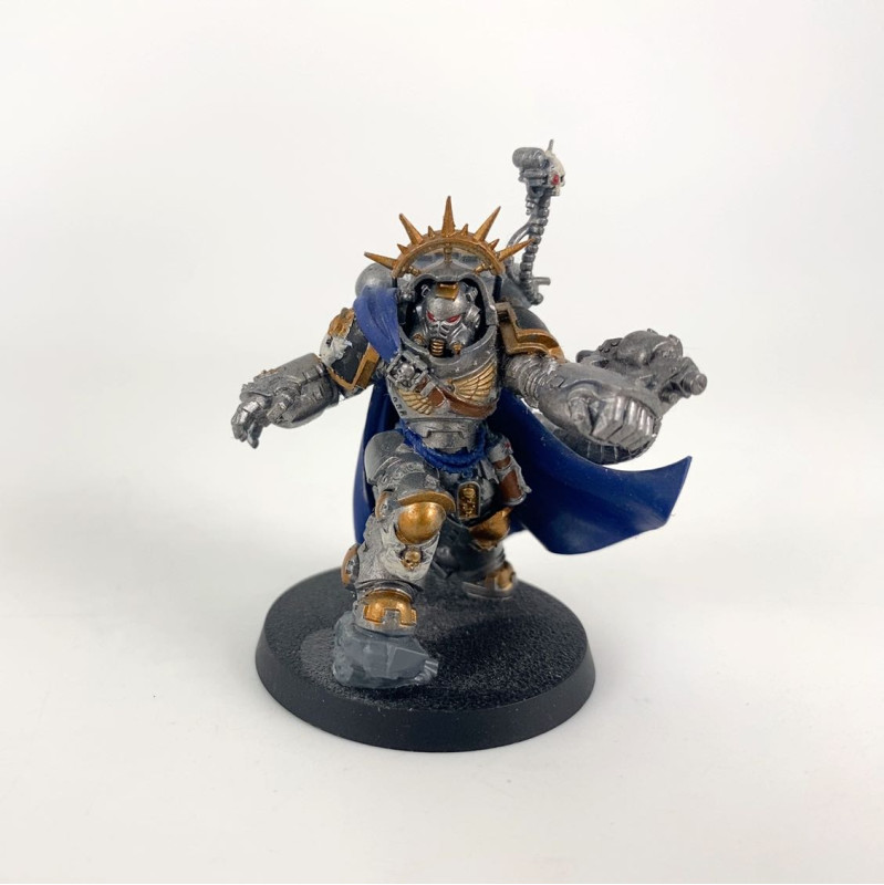 Captain in gravis armour