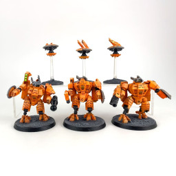 XV8 Crisis battlesuit