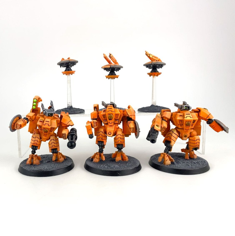 XV8 Crisis battlesuit