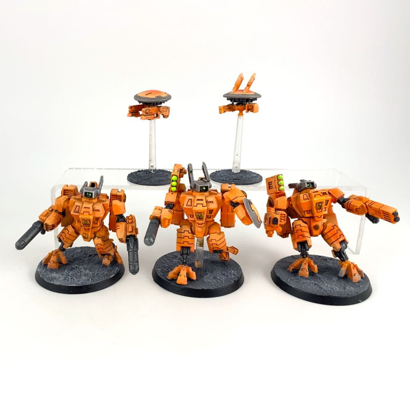 XV8 Crisis battlesuit