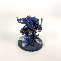Lieutenant in Reiver Armour