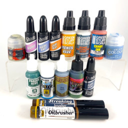 Lot de diverses peintures - Neuf