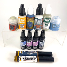 Lot de diverses peintures - Neuf