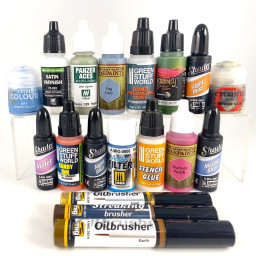 Lot de diverses peintures - Neuf