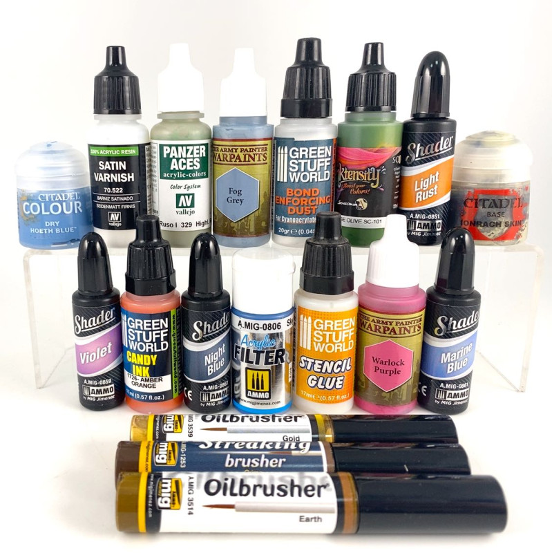 Lot de diverses peintures - Neuf
