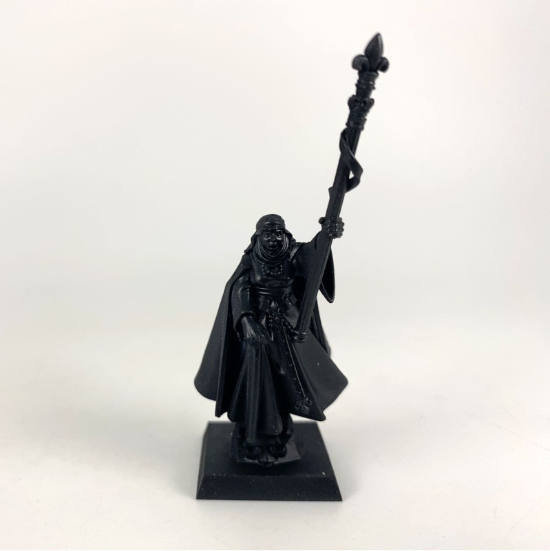 Gallia - Damsel Of Gallia on Foot - Highlands Miniatures