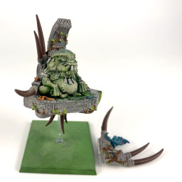 Slann Mage-Priest