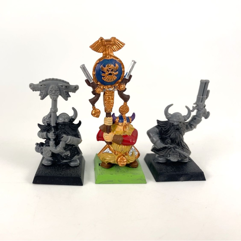 Dwarfs warriors