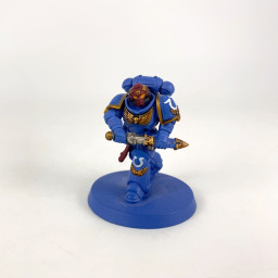 Primaris Lieutenant Calsius